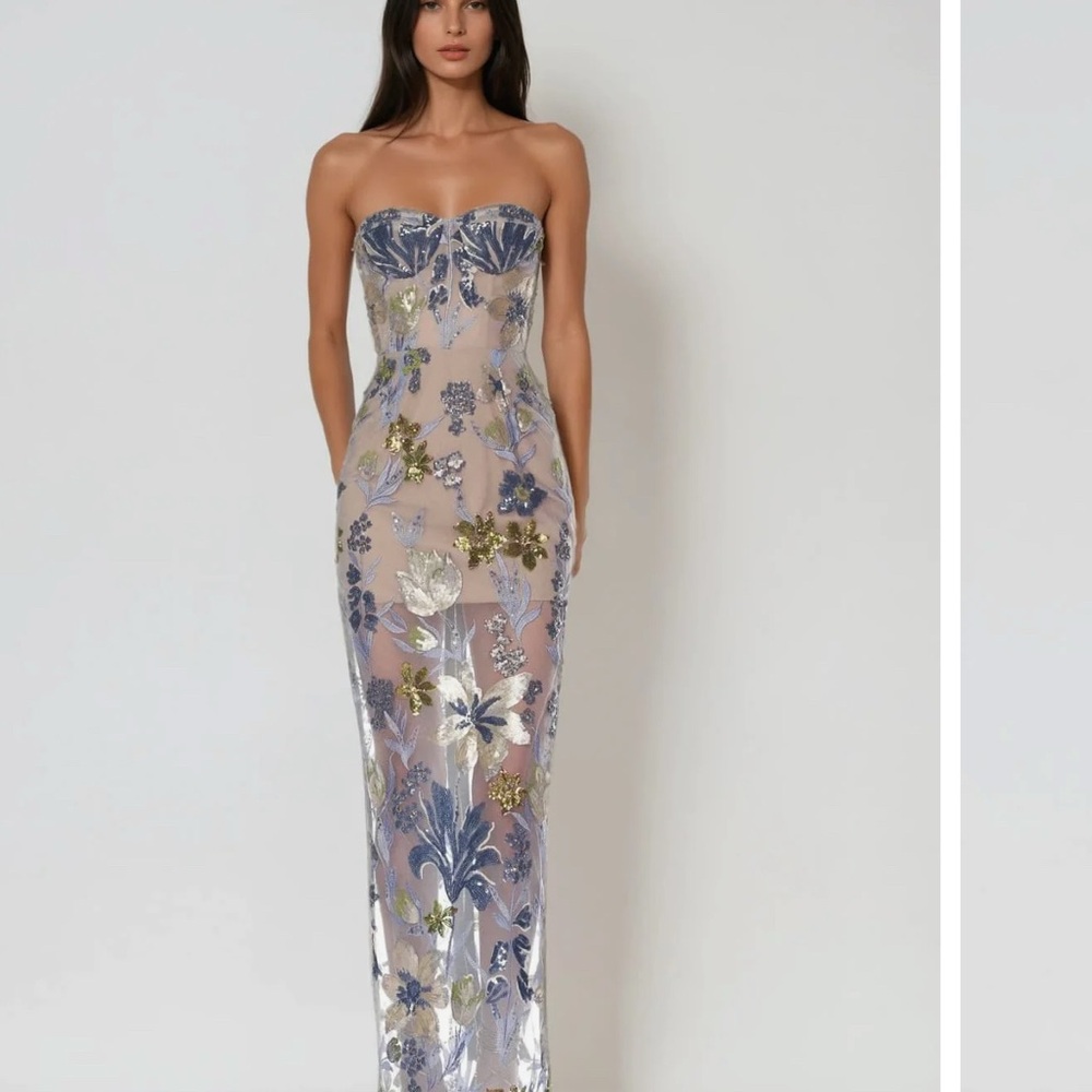 Elegant Floral Strapless Dress